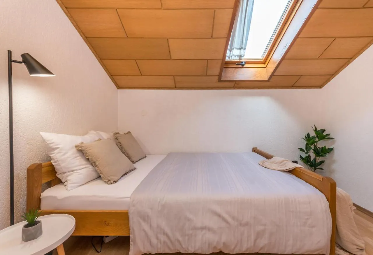 Mustel Travel Apartments Sveti Petar