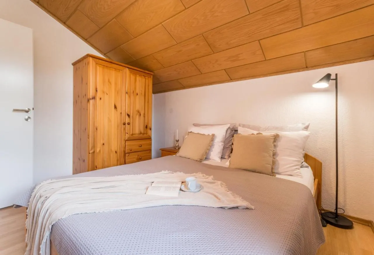 Mustel Travel Apartments Sveti Petar